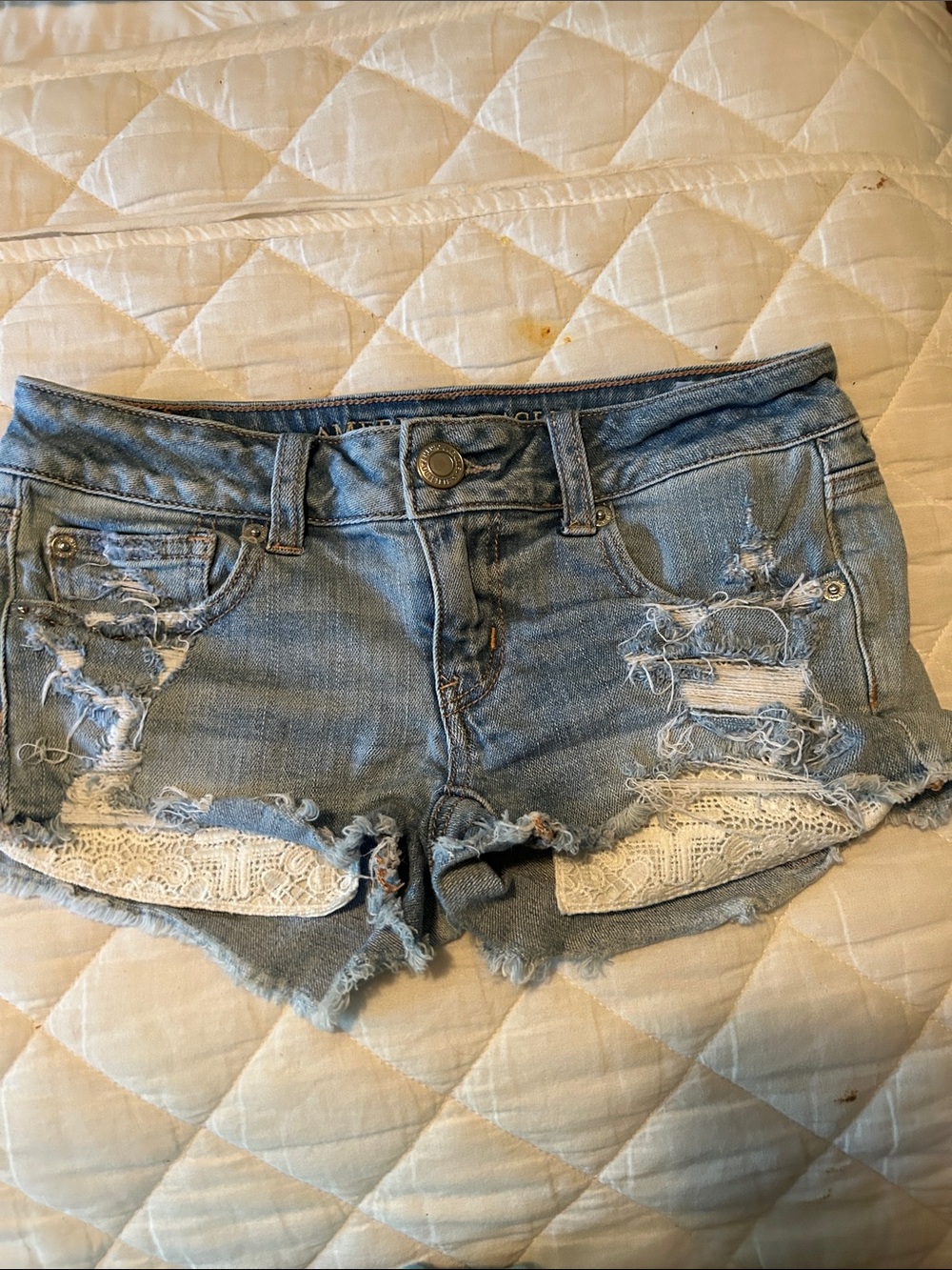 Sz 00 Light Blue Distressed Denim Shorts with Lace Trim